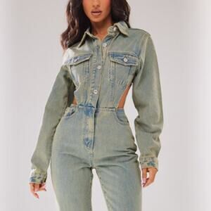 PrettyLittleThing PLT Petite Vintage Wash Denim Cut Out Waist Jumpsuit -US 4 NWT